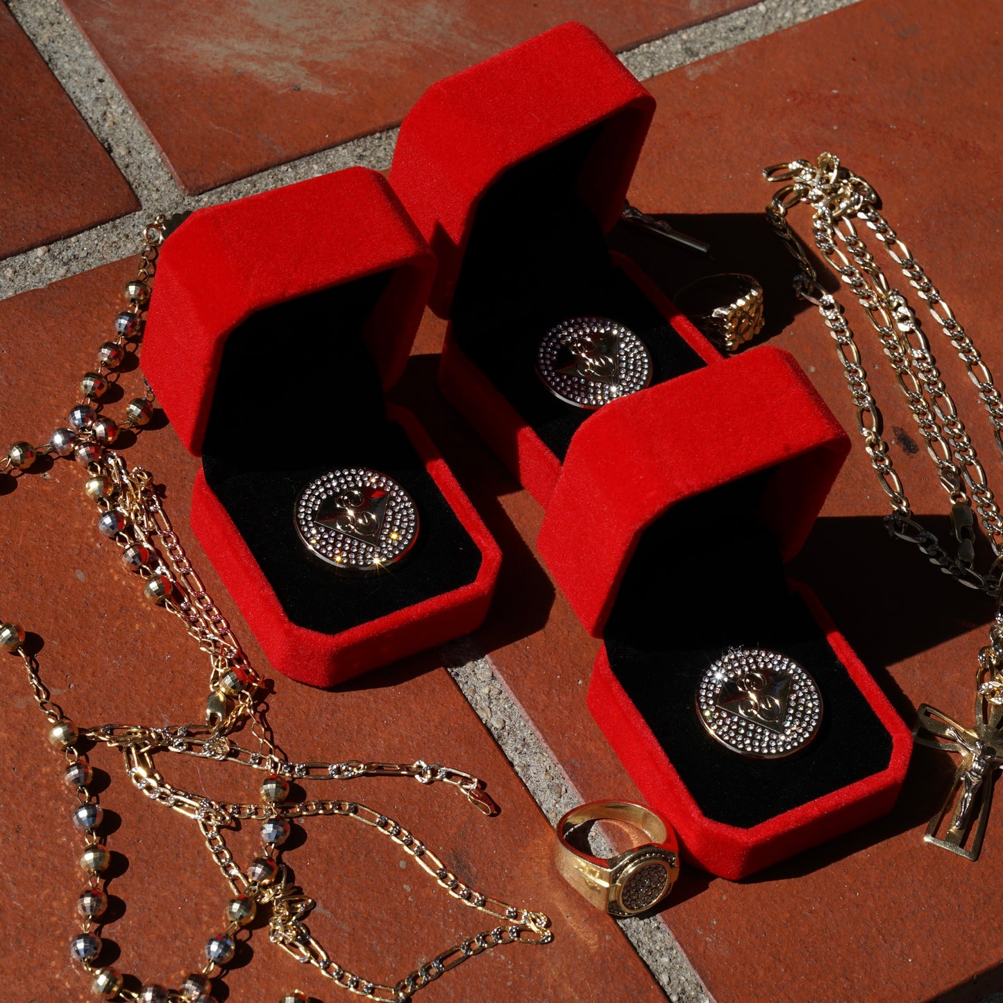 Elegante Gold Shocker EA